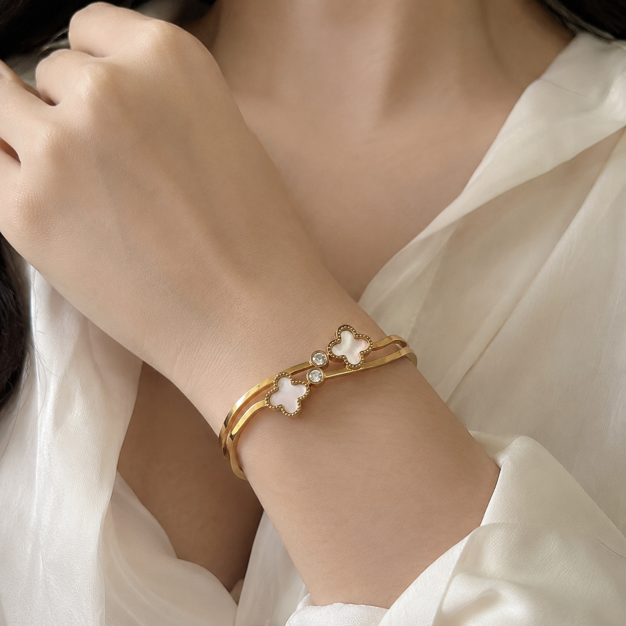 Golden Clover Stud Luxe Bracelet