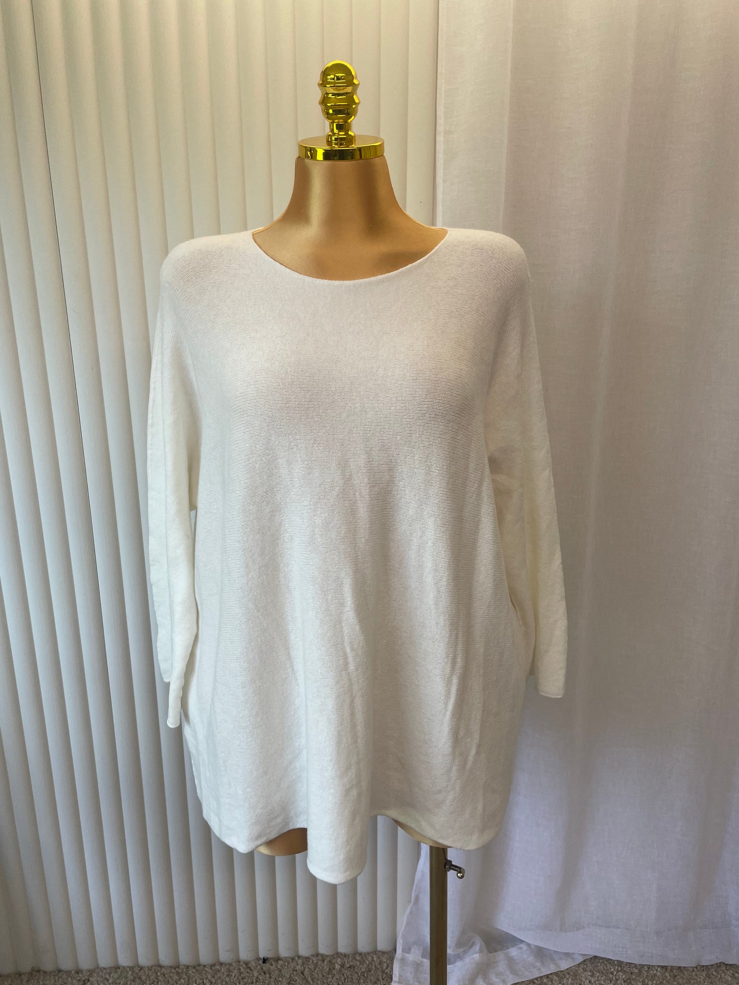 Soft Knit Round Neck Jumper - One size UK 10-24 THICC FASHIONS (1411)