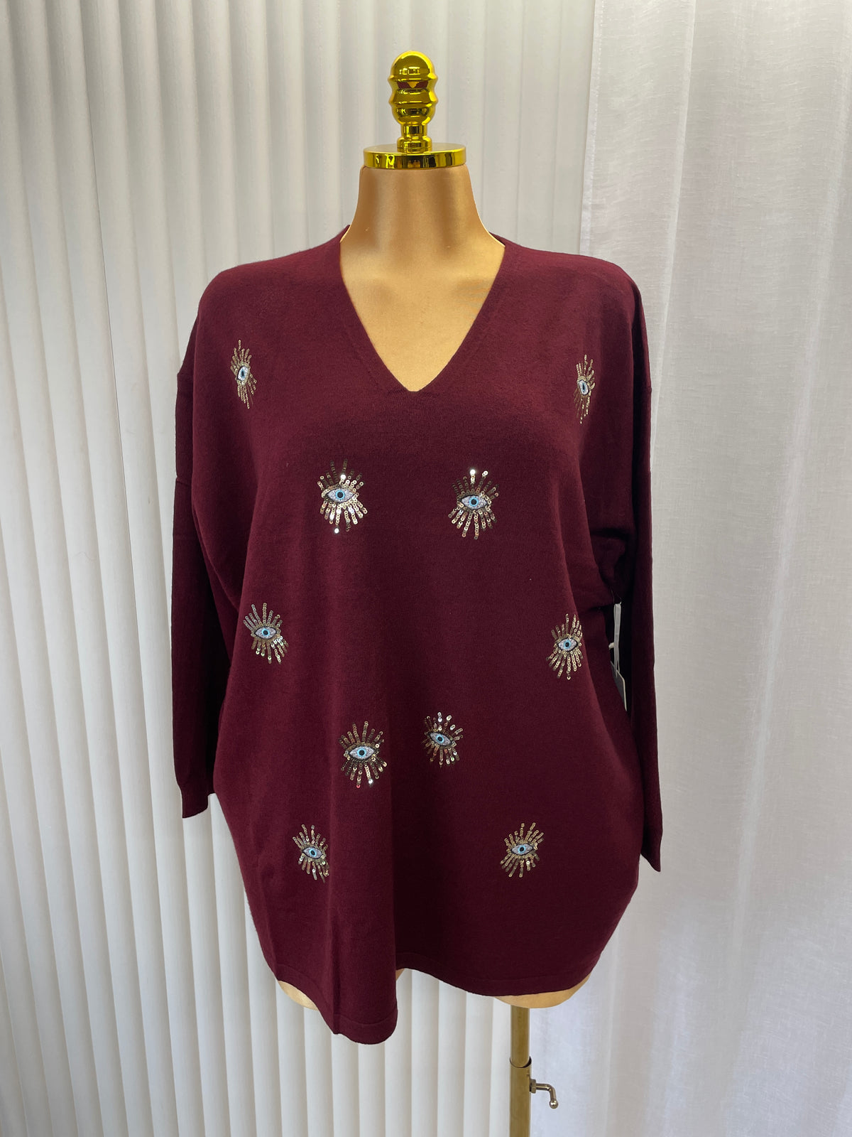 Sequin Eye Detail V-Neck Jumper - One size UK10-24 THICC FASHIONS Plus size Curve