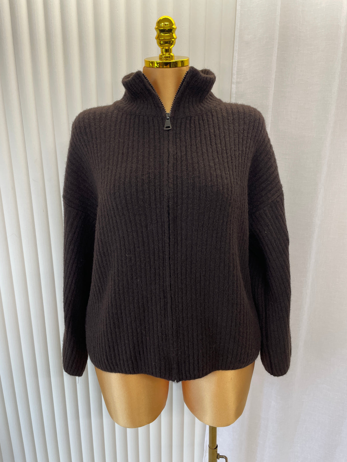 Chunky Ribbed Full-Zip Knit Jumper – UK10-24 THICC FASHIONS Plus Size Curve