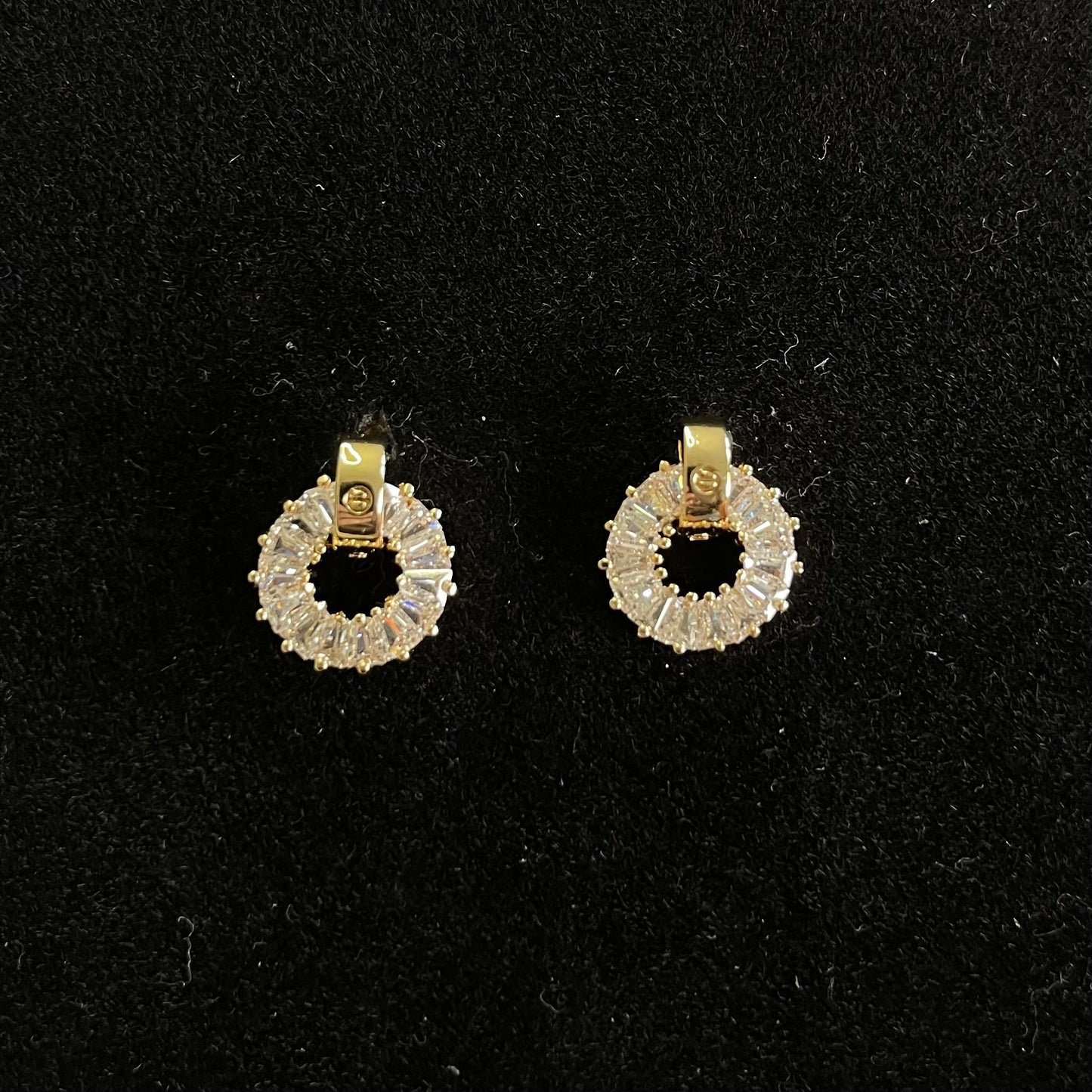 Elegant Baguette-Cut Halo Circle Earrings