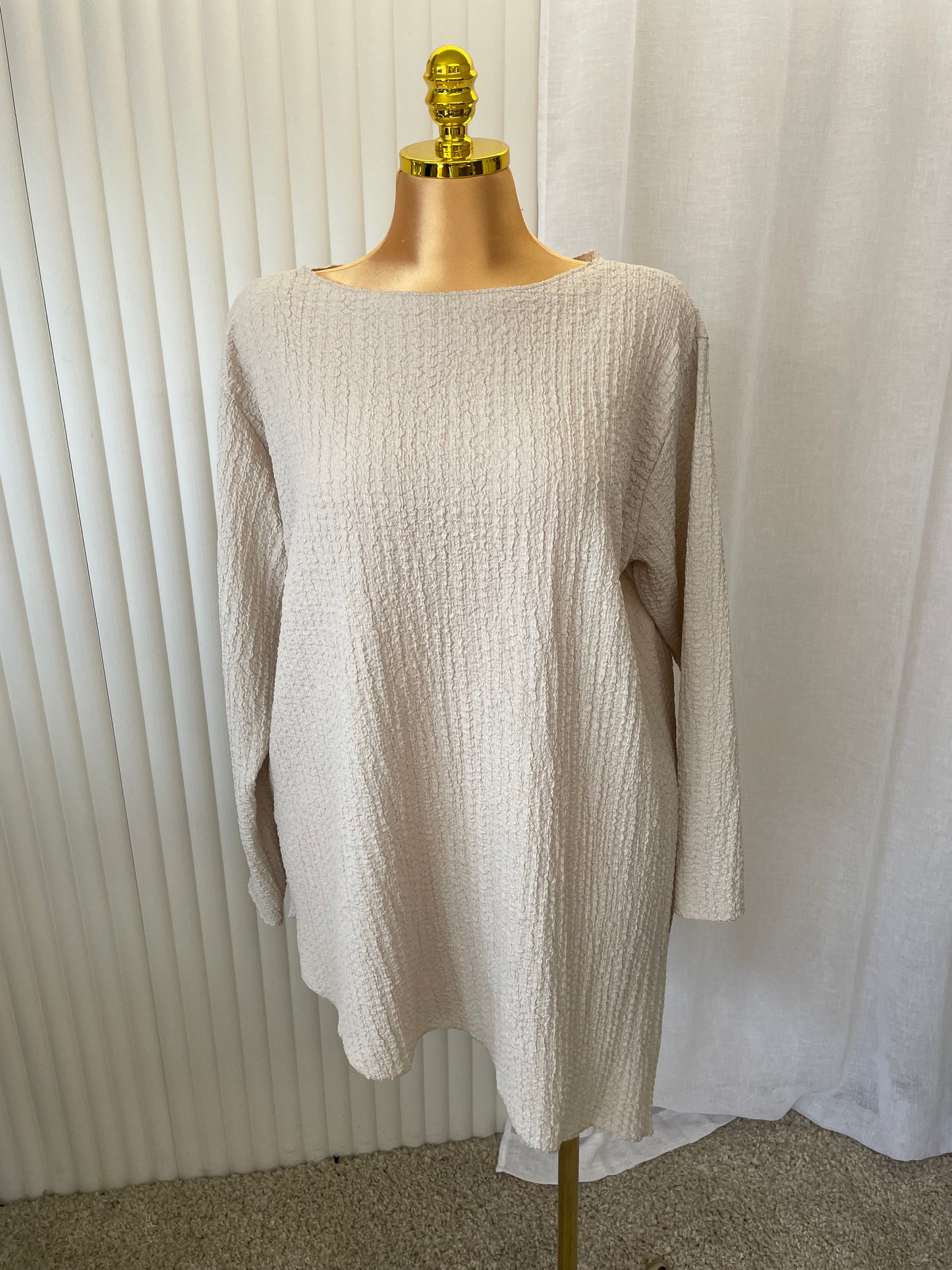 Textured Oversized Long Sleeve Tunic Top - One size UK10-24 THICC FASHIONS