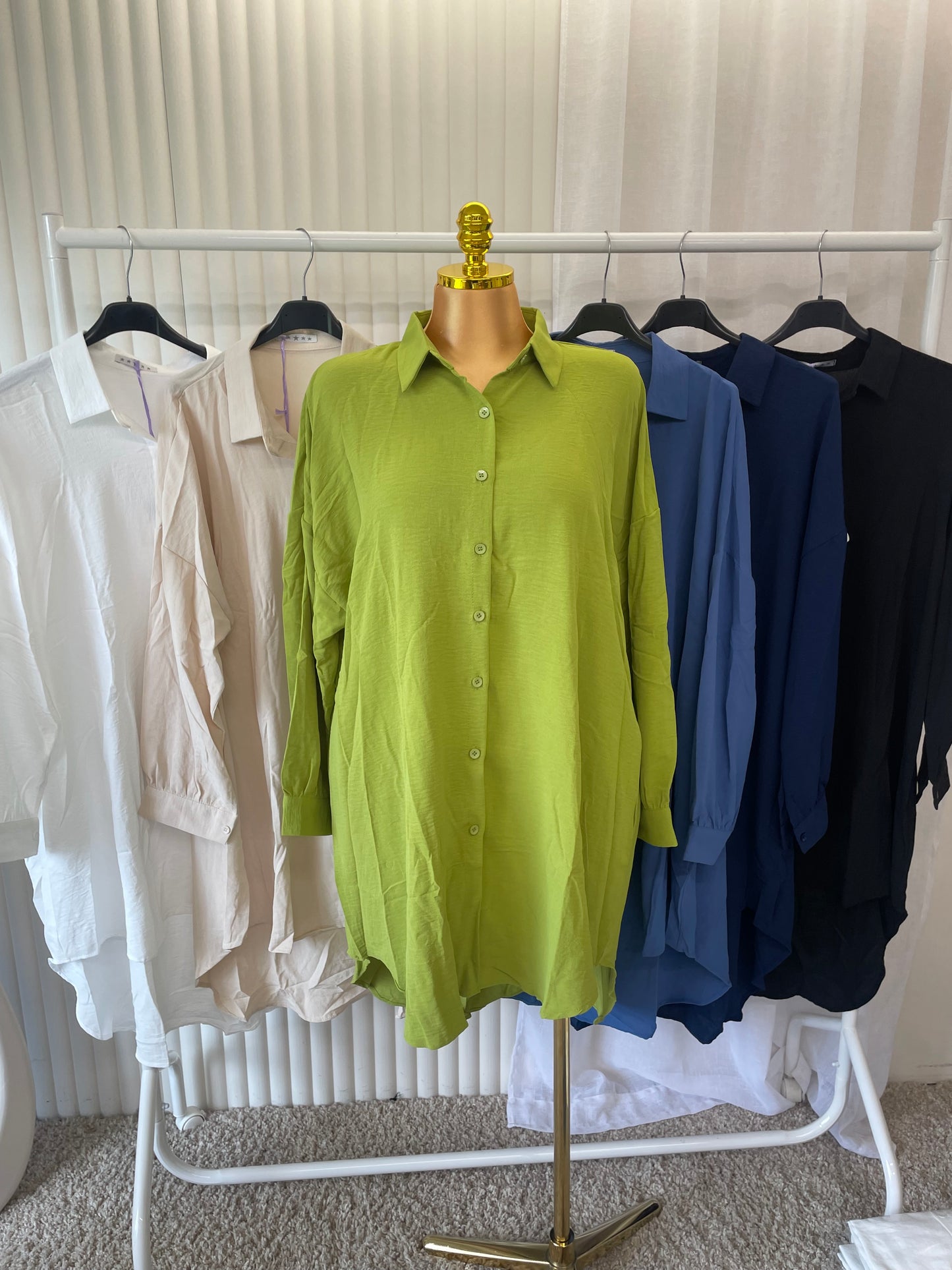 Oversized Button Front Collared Shirt – One Size UK 10–24 THICC FASHIONS (125)