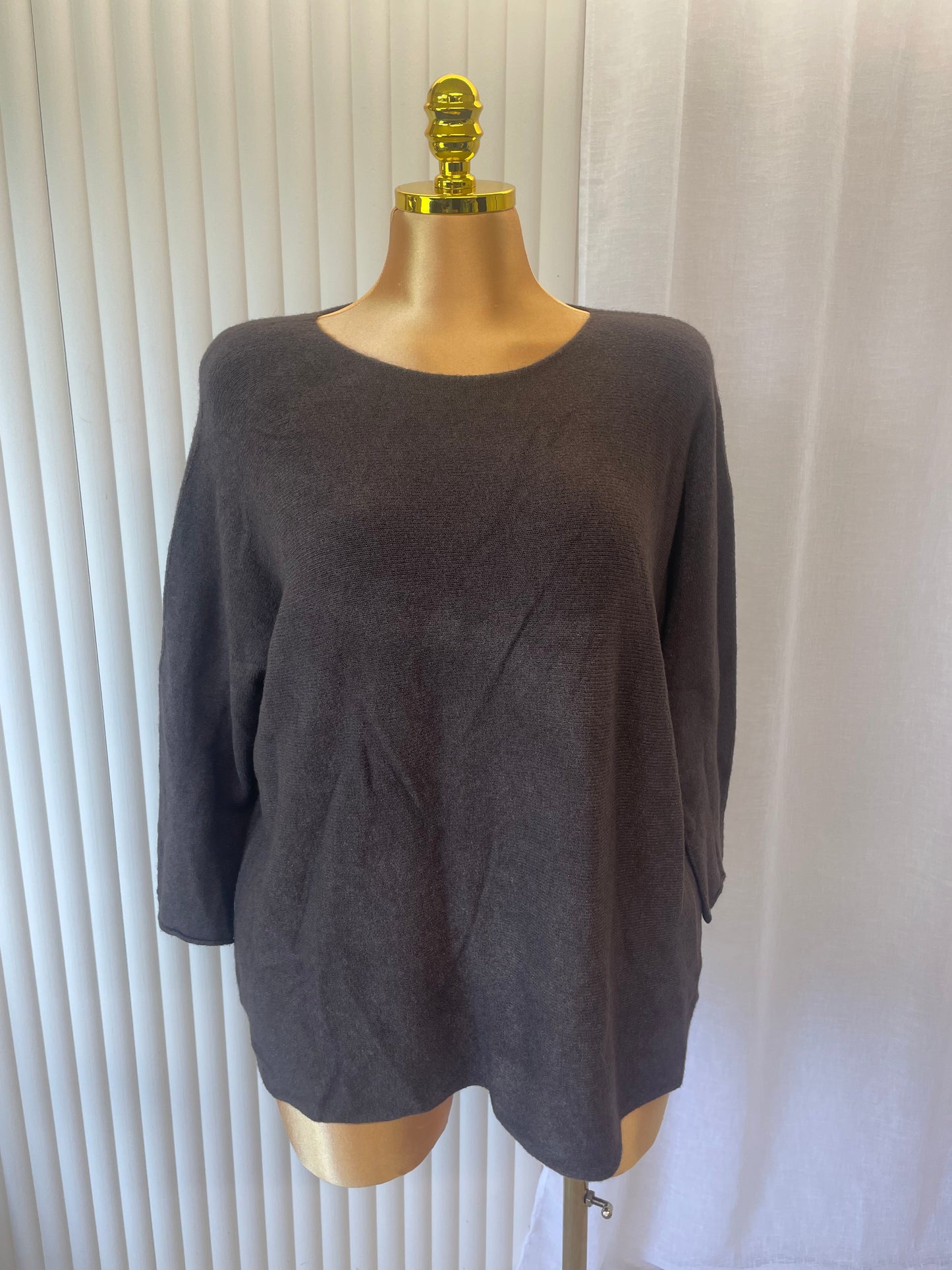 Soft Knit Round Neck Jumper - One size UK 10-24 THICC FASHIONS (1411)