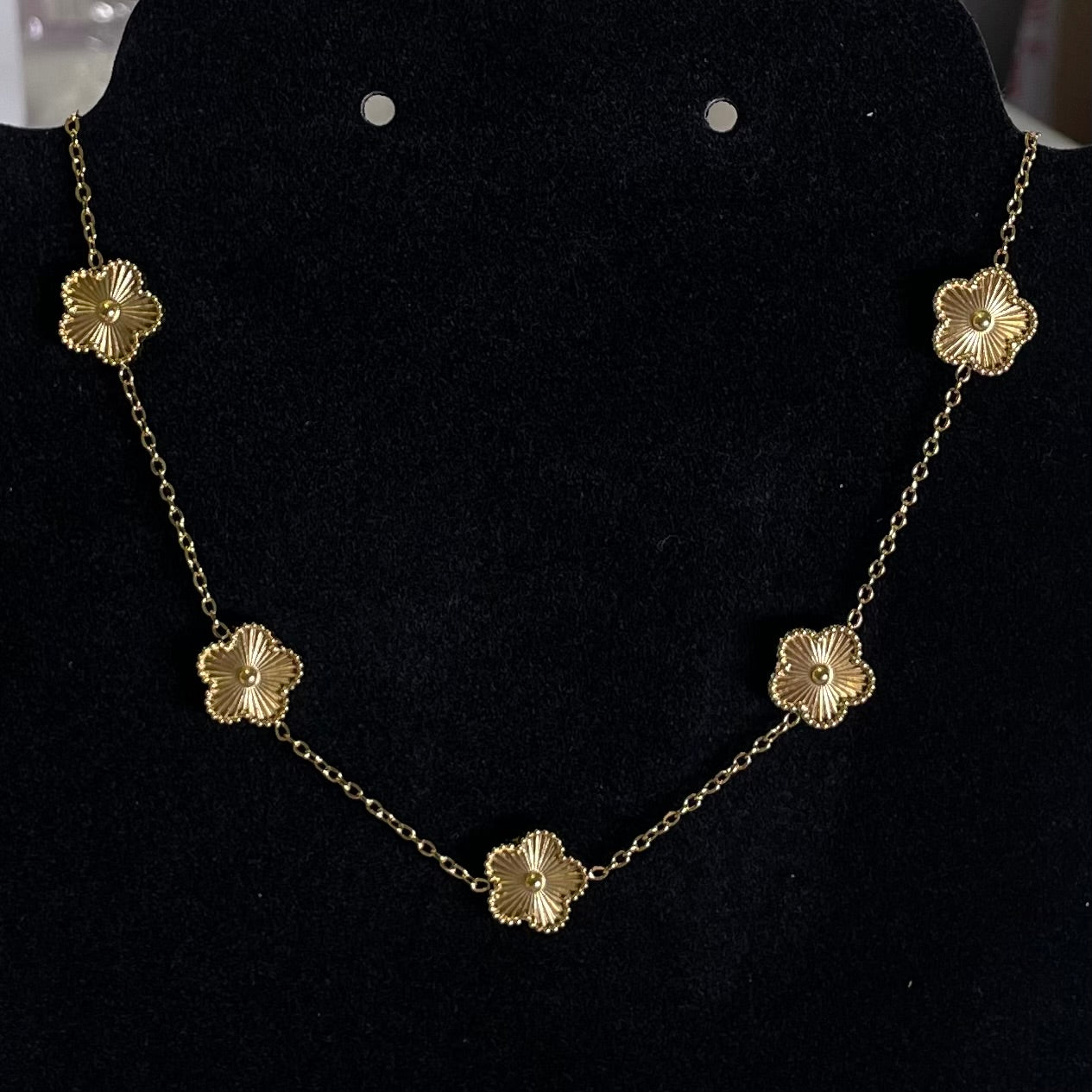 Five Clover Necklace