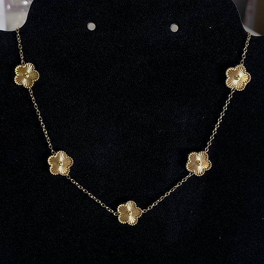 Five Clover Necklace