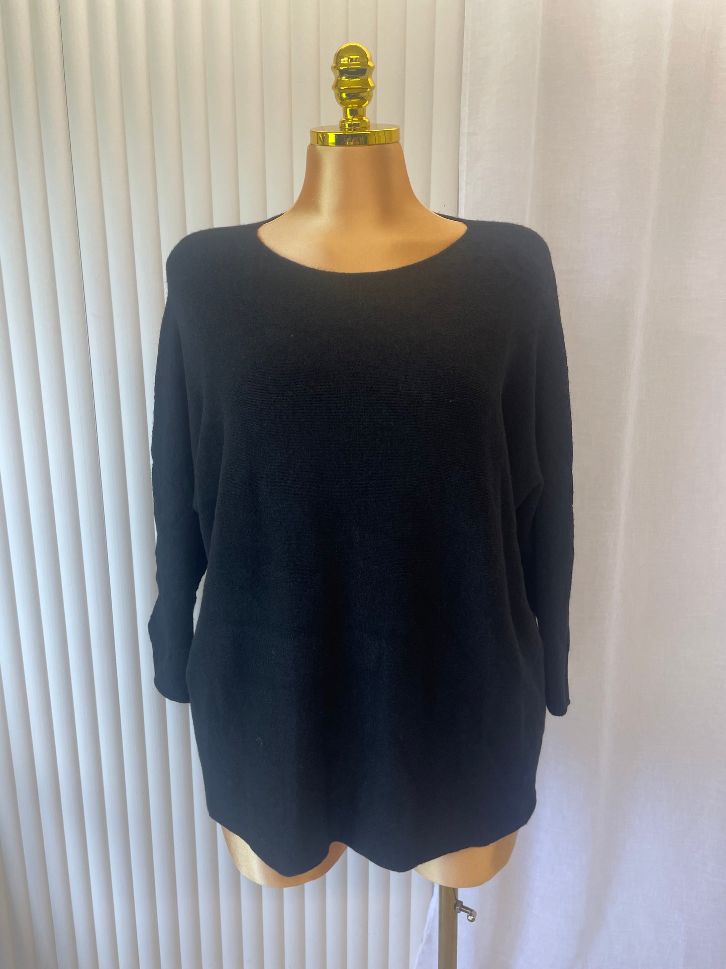 Soft Knit Round Neck Jumper - One size UK 10-24 THICC FASHIONS (1411)