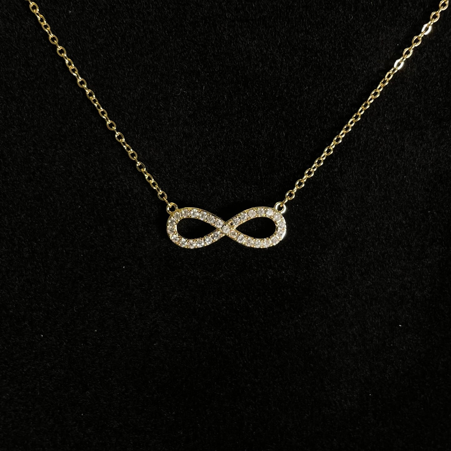 Infinite necklace