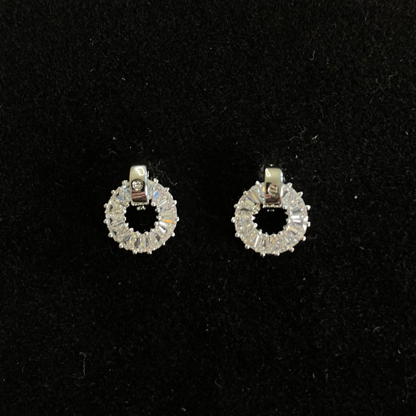 Elegant Baguette-Cut Halo Circle Earrings