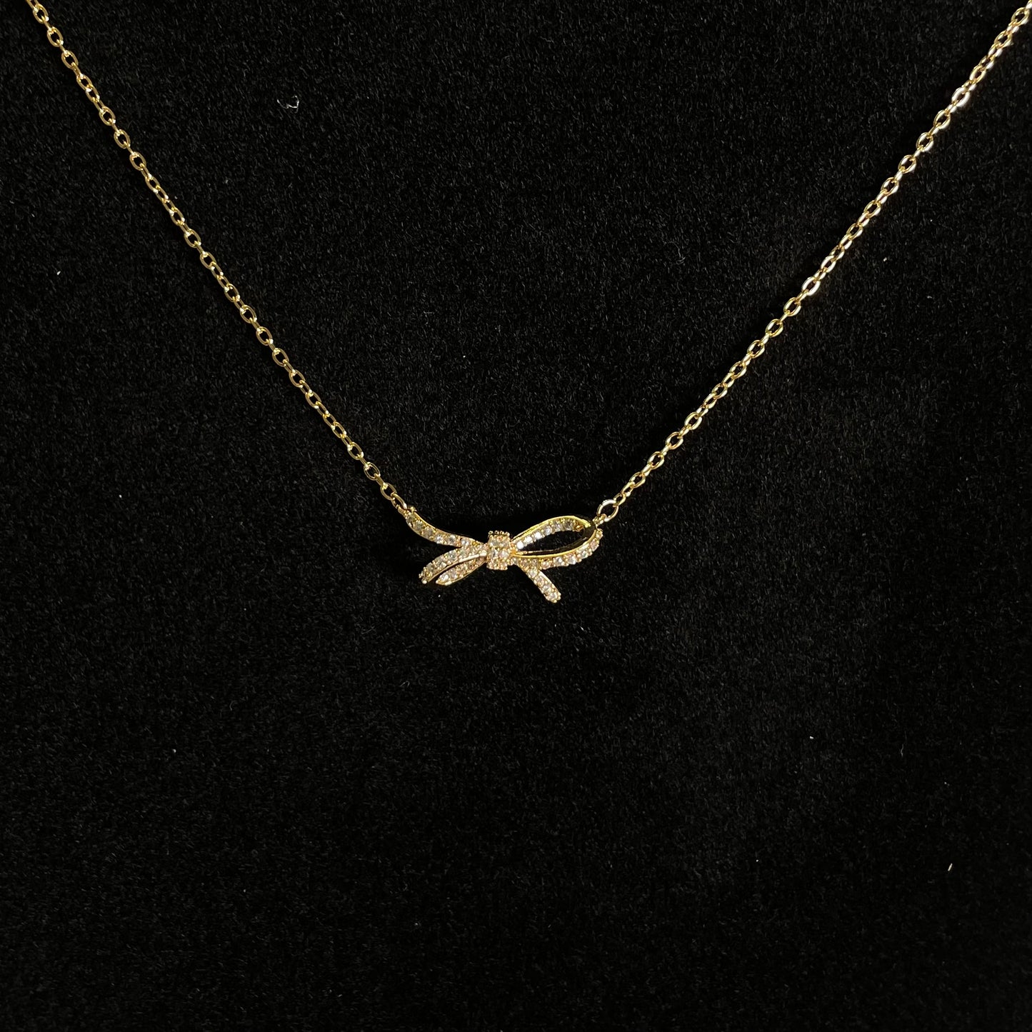 Elegance Bow Necklace