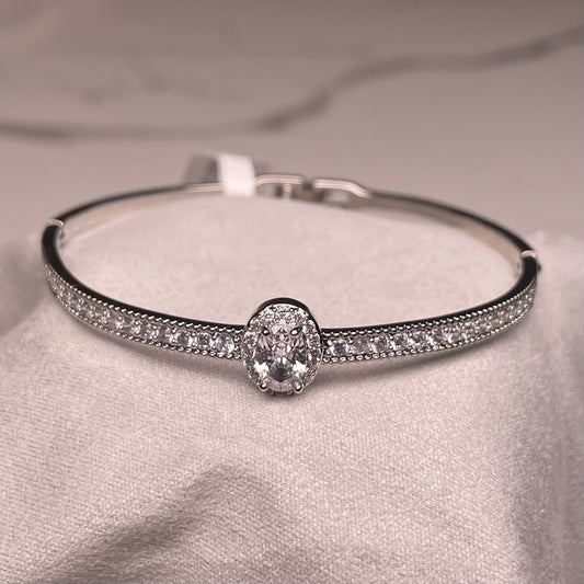 Oval paved bracelet