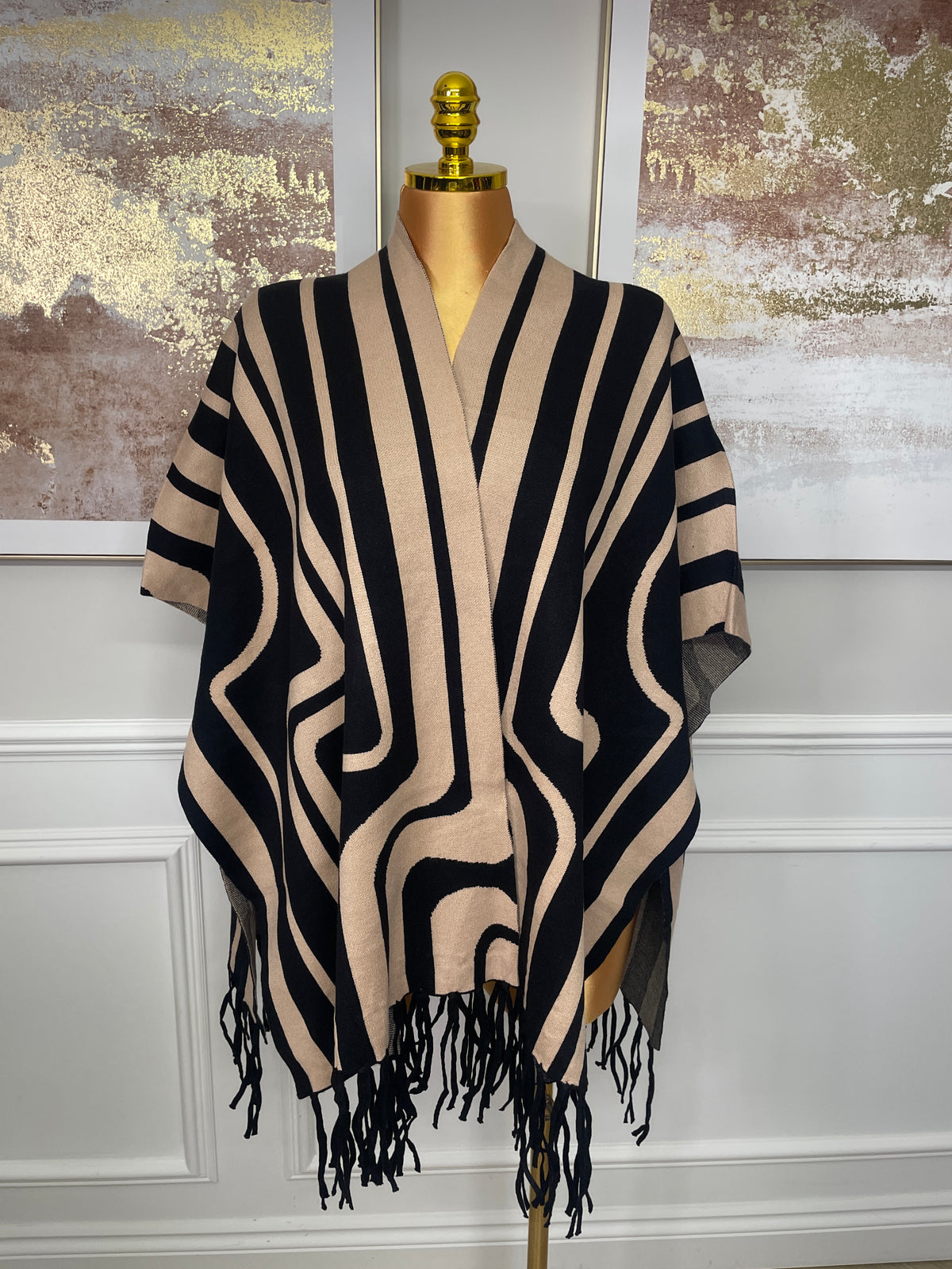 Abstract Stripe Fringed Knit Poncho – One Size