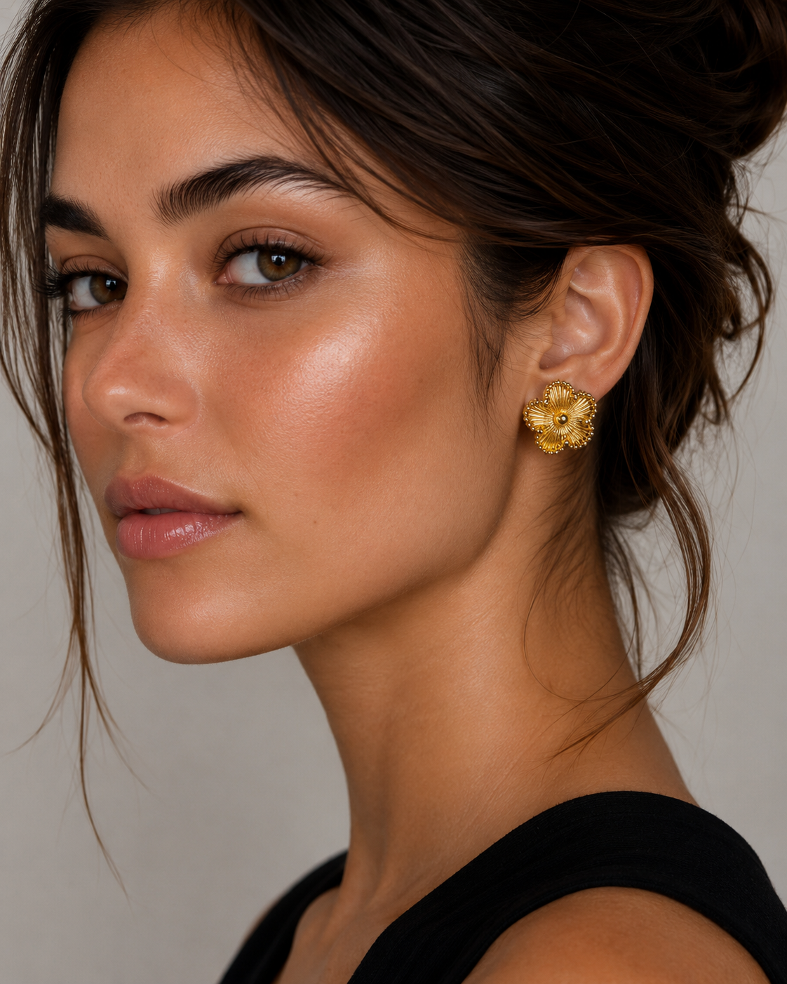 Clover stud earrings