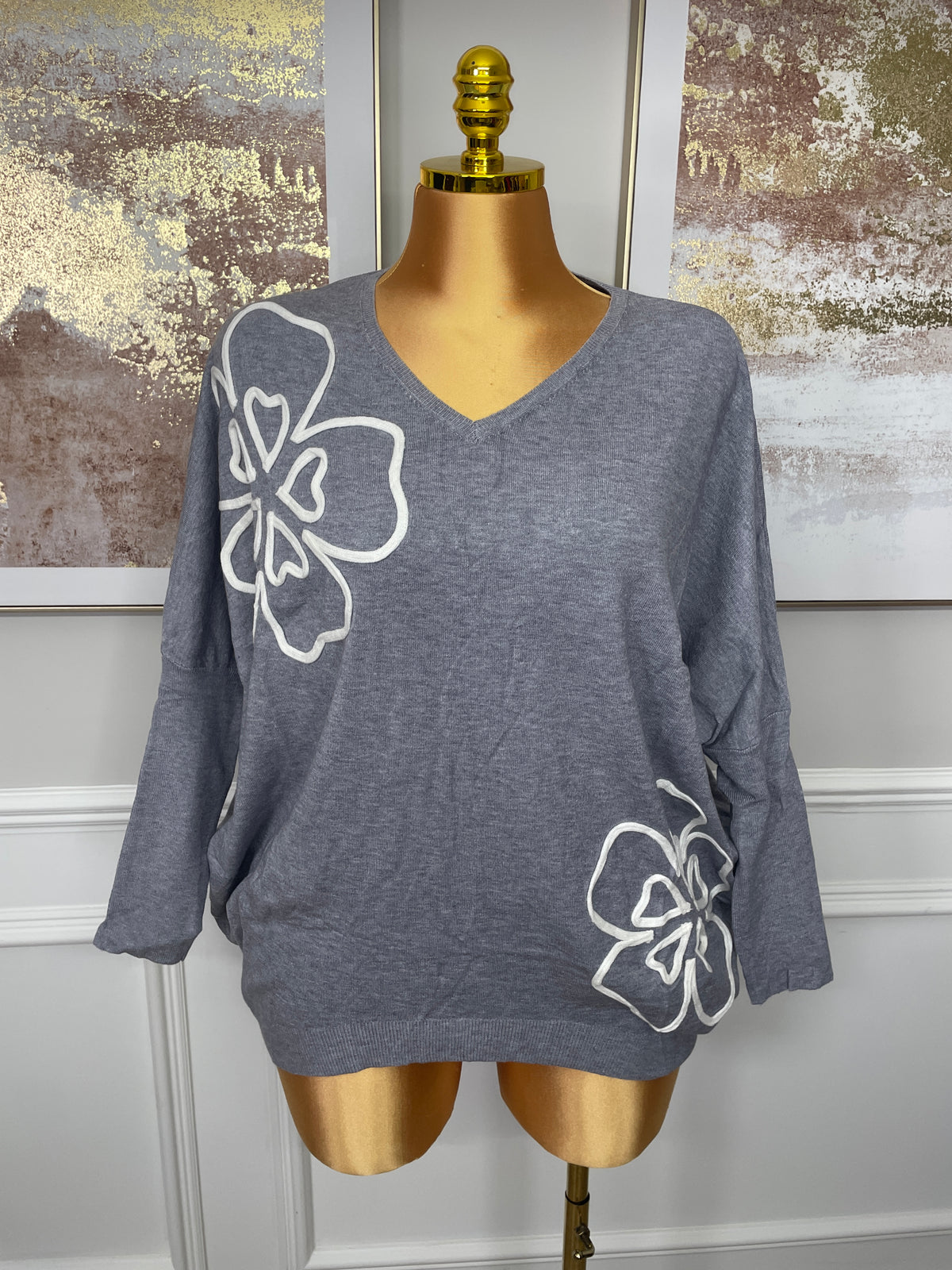 Floral Appliqué V-Neck Jumper - One Size UK10-22 THICC FASHIONS PLUS SIZE CURVE WOMENS